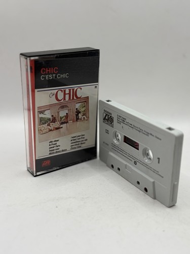 Est chic - c'est, cassette